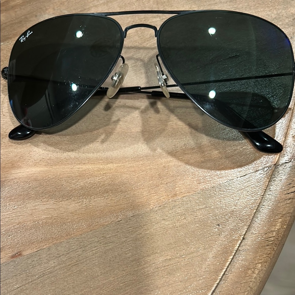 Ray-Ban Black Aviator Sunglasses